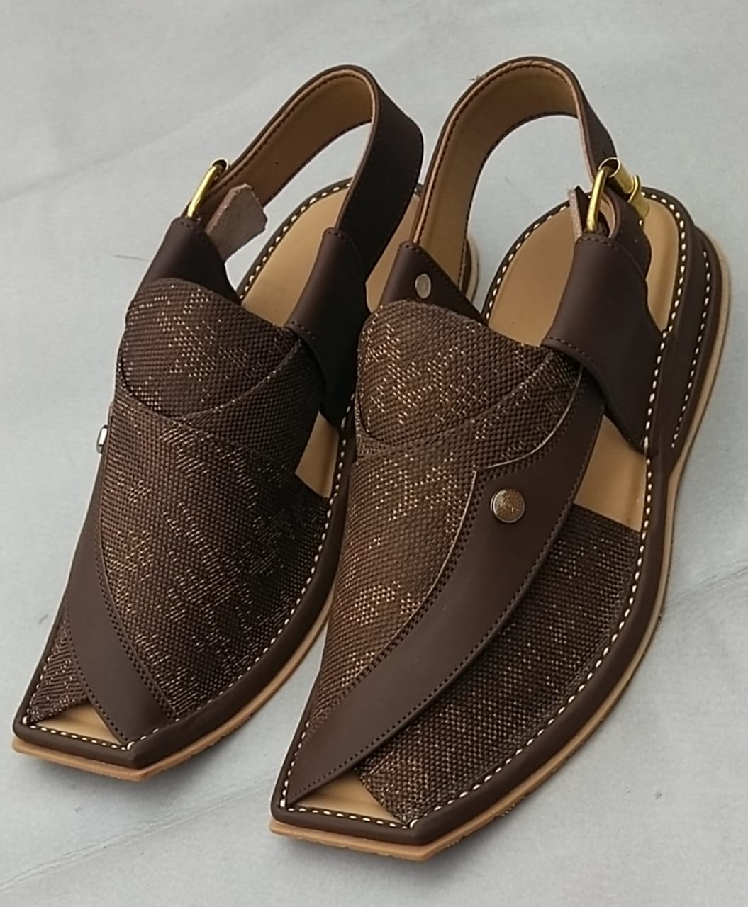 Peshawar Zalmi Fabric Chappals gray colour with imported very soft sole and beautiful imported fabric is used. Each design of Happy Face footwear give extra look.
ThApple Peshawar Zalmi Fabric ChappalsSell MartSell MartApple Peshawar Zalmi