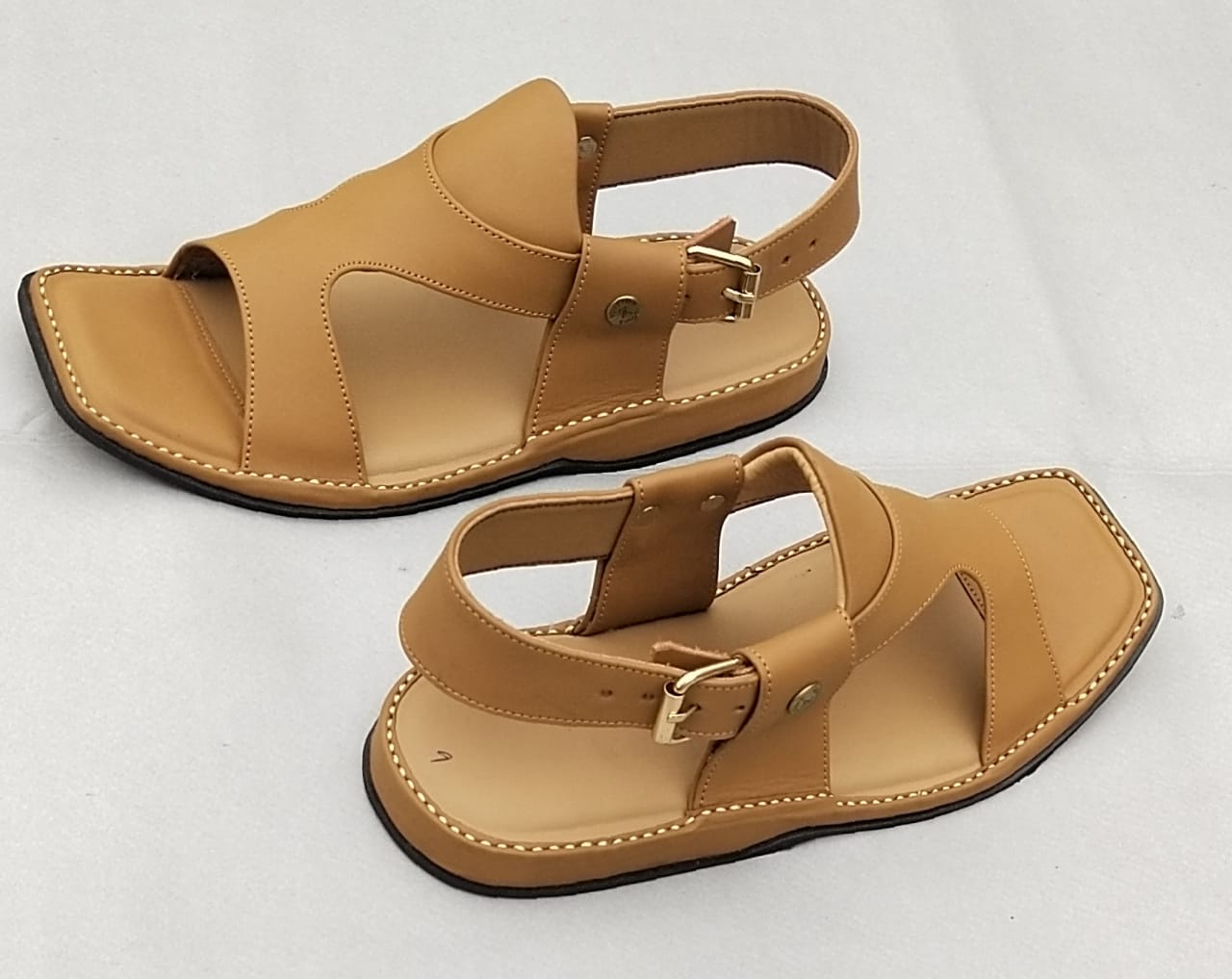 Products Features
The Panjadar Peshawari Chappal is a traditional footwear style originating from the city of Peshawar in Pakistan. Each design of Bishoa footwear giZalmi Panjidar ChappalSell MartSell MartZalmi Panjidar Chappal